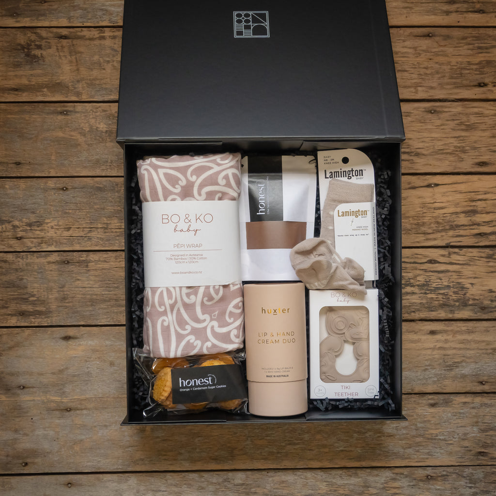 Mumma & Pēpi – Tiki