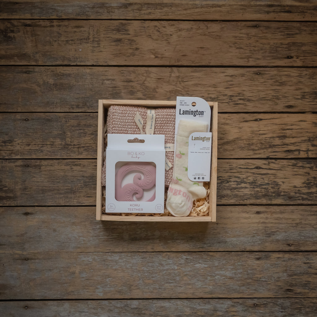 Welcome to the world wee one - Mini Posey